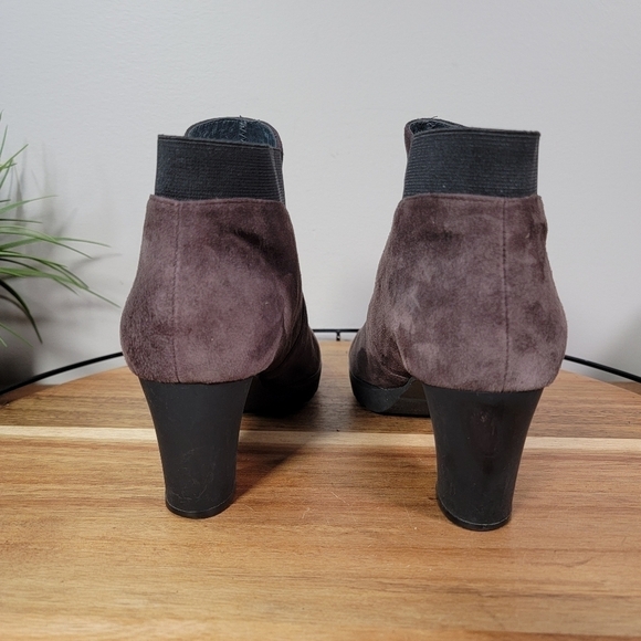 Sacha London Suede Booties with Heels Slip on Chelsea Boots Size 7.5 - Picture 7 of 15